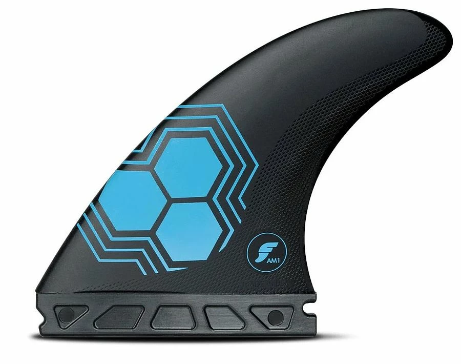 Futures AM1 Alpha Carbon Medium Tri Fin Set Carbon Blue 3 Futures AM1 Alpha Carbon Medium Tri Fin Set Carbon Blue